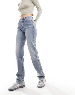 STR straight leg jeans with stretch in mid blue