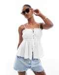 [Stradivarius] Stradivarius STR strappy tie front cami top in white S WHITE