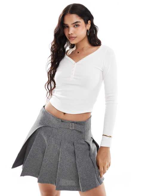 Stradivarius - STR - Top a maniche lunghe bianco con bottoni sul davanti