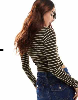 Thumbnail 3 van 4