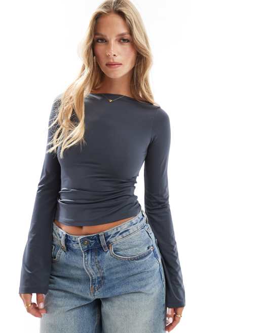 Stradivarius - STR - Top sculptant à manches évasées - Gris