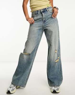 Stradivarius Str Wide Leg Jeans With Rips In Light Vintage Wash-blue