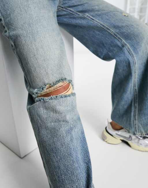 Stradivarius STR wide leg jeans with rips in light vintage wash, 5 of 5
