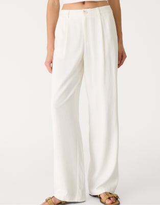 Stradivarius - Straight-Fit-Hose in Ecru mit Leinenanteil-Weiß