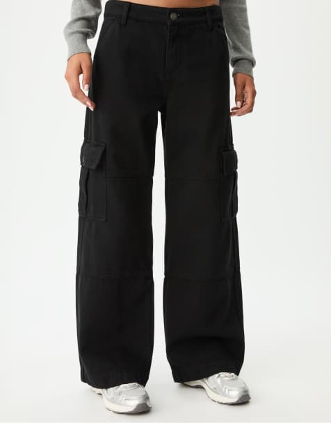 Stradivarius Straight-leg cargo trousers in black
