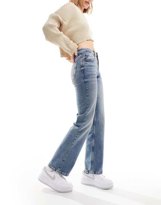 Stradivarius Petite straight leg jean in vintage wash