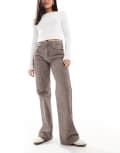 [Stradivarius] Stradivarius straight leg jeans in light wash leopard-Multi 14 MULTI