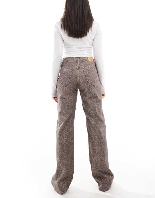 Stradivarius straight leg jeans in light wash leopard