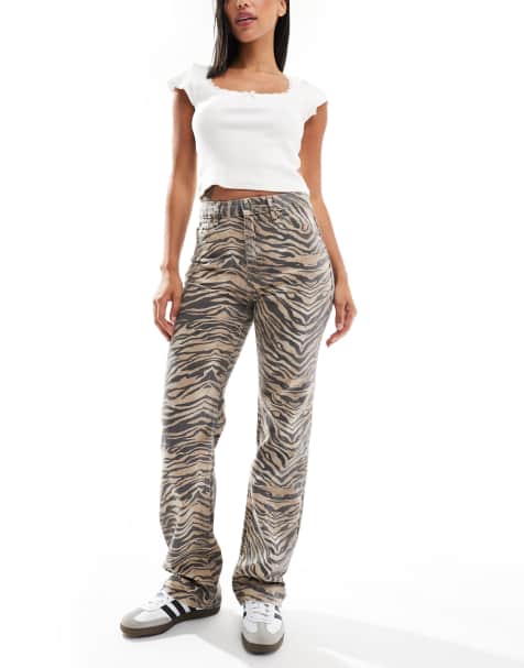 Stradivarius straight leg jeans in tiger print - view 1