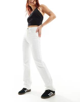 straight leg jeans in white