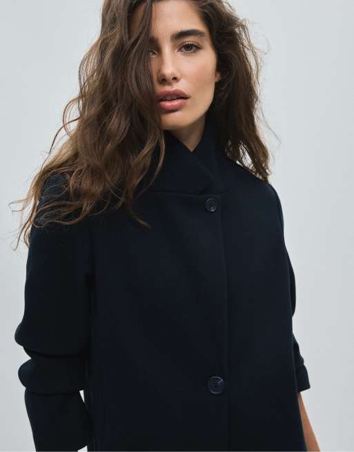 Stradivarius Straight soft-touch coat in dark blue, 2 of 7