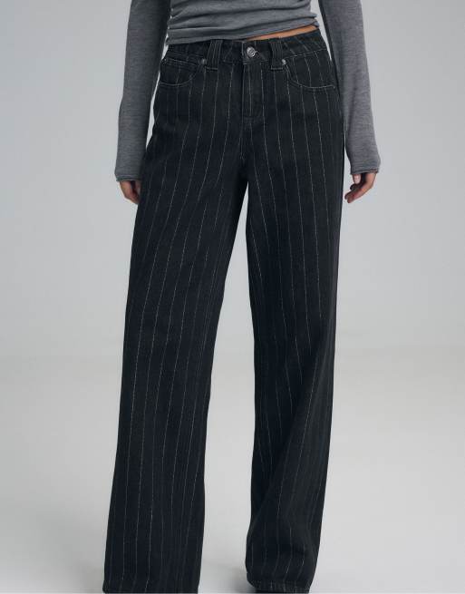 Stradivarius Straight wide-leg jeans with metallic thread stripes in black denim wash, 2 of 7