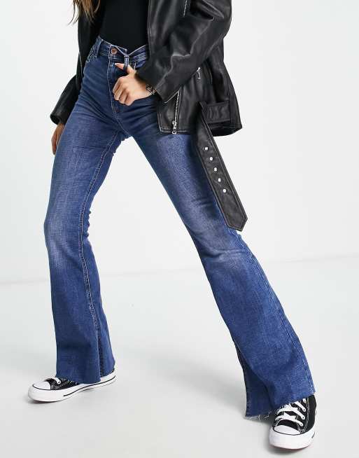 Stradivarius stretch flare jean with split detail in medium blue