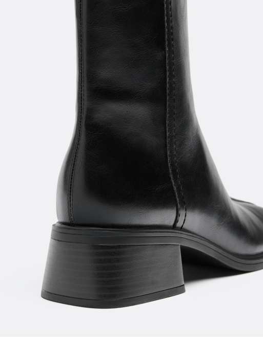 Stradivarius Stretch heeled boots in black, 4 of 4