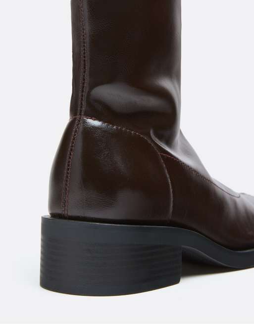 Stradivarius Stretch-Stiefel mit Absatz in Braun, 4 von 4