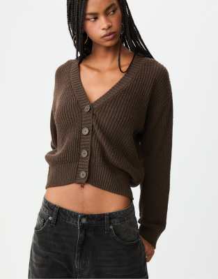 Stradivarius - Strickjacke in Braun mit Knopfleiste-Brown