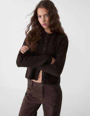 Stradivarius - Strickjacke in Braun