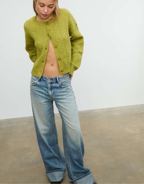 Stradivarius – Strickjacke in Olivgrün mit Zopfmuster - view 1