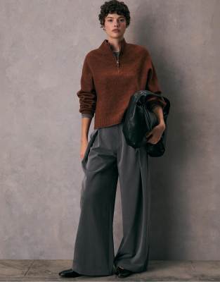 Stradivarius - Strickpullover in Braun mit Reißverschluss-Brown