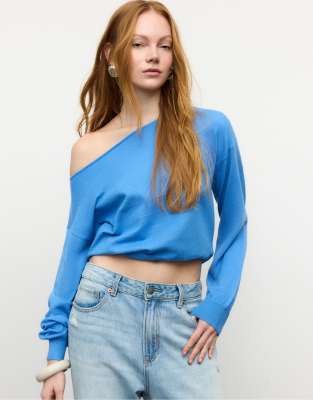 Stradivarius - Strickpullover in Königsblau mit U-Boot-Ausschnitt-Marineblau