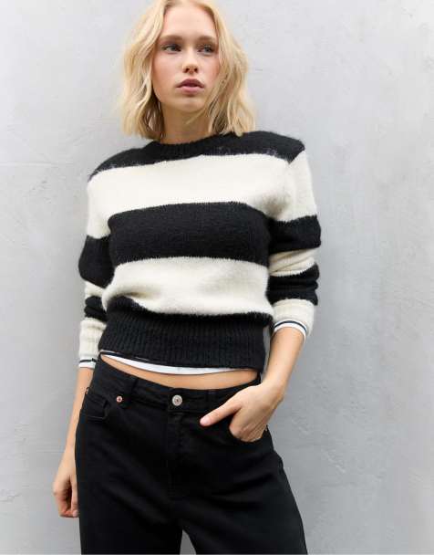 Stradivarius – Strickpullover in Schwarz mit Schulterpolstern - view 1