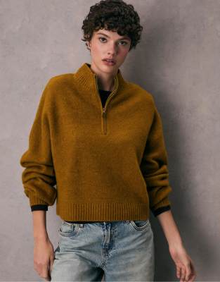 Stradivarius - Strickpullover in Senfgelb mit Reißverschluss