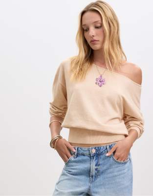 Stradivarius - Strickpullover in Stein mit U-Boot-Ausschnitt-Weiß