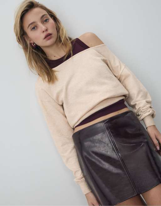 Stradivarius – Strickpullover in Stein mit U-Boot-Ausschnitt, 2 von 2