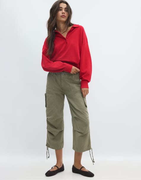 Stradivarius Strickpullover mit Polokragen in Rot - view 1