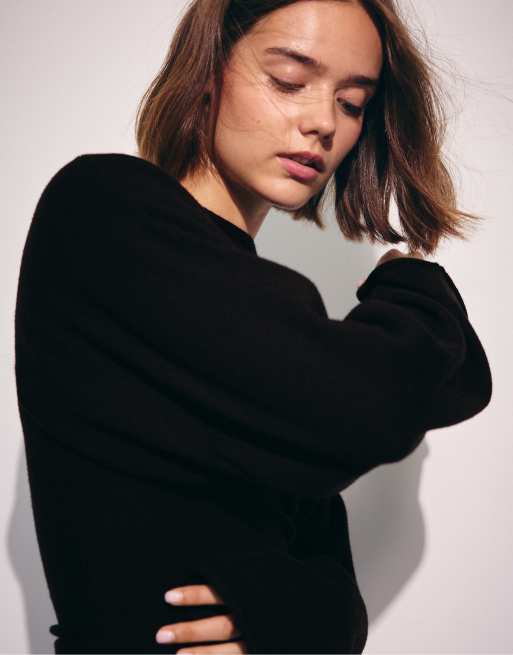 Stradivarius Strickpullover mit Stehkragen und Kimonoärmeln in Schwarz, 4 von 7