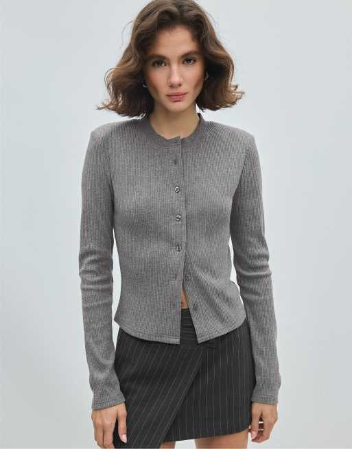 Stradivarius strikket cardigan med skulderpuder i mørkegrå, 2 af 7