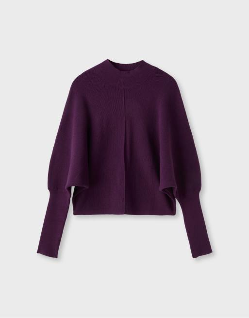 Stradivarius striktrøje med batwing-ærmer og mock neck i mørkelilla, 6 af 7