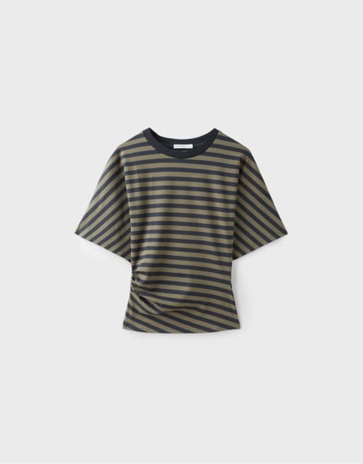 Stradivarius Striped japanese sleeve t-shirt in khaki, 6 of 7