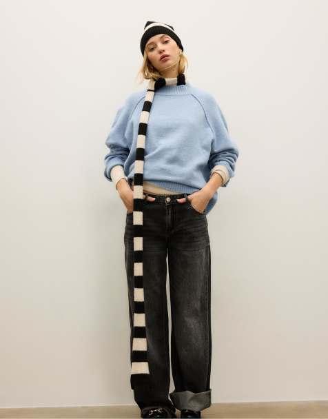 Stradivarius Striped scarf in black - view 1