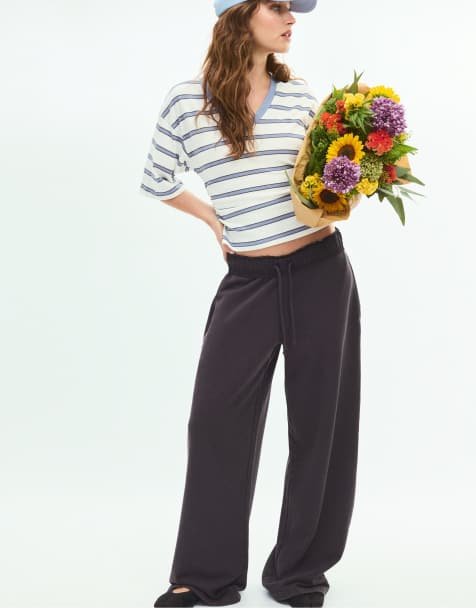 Stradivarius Striped v-neck kimono sleeve t-shirt in sky blue - view 1