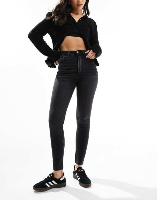 Black High-Waisted and High-Rise Jeans