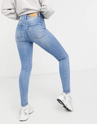 light blue skinny high waisted jeans