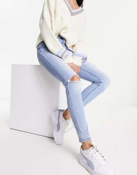 American Eagle The Dream Jean High-Waisted Jegging  Cute ripped jeans,  Ripped jeans outfit, Ripped jeans