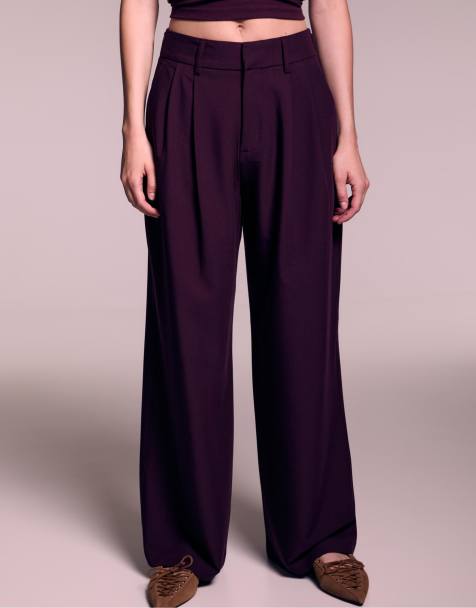 Stradivarius Super wide-leg adjustable trousers in burgundy - view 1