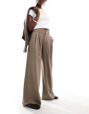 super wide leg pleat front pants in beige-Neutral