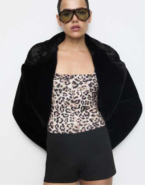 Stradivarius – Superknappe Shorts aus Interlock-Stoff in Schwarz - view 1