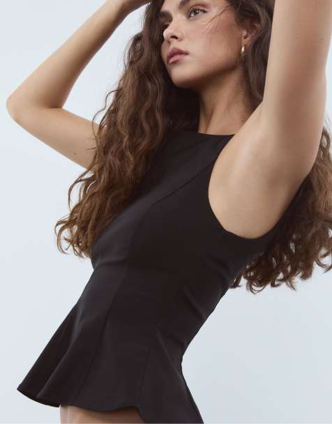 Stradivarius – Svart, ärmlös topp i peplum-modell - view 1