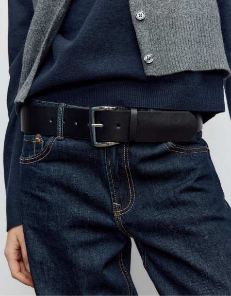 Stradivarius – Svart, halvbrett bälte i mockaimitation - view 1