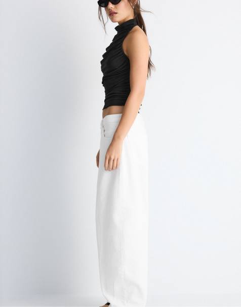 Stradivarius – Svart topp med halterneck och rysch - view 1