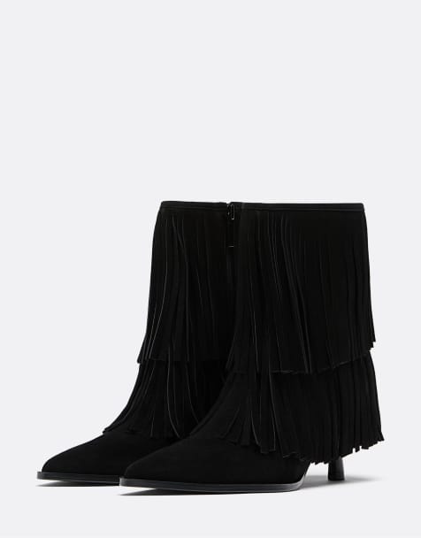 Stradivarius – Svarta ankelboots i läder med klack och fransar - view 1