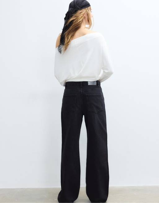 Stradivarius – Svarta, raka jeans med strass och tvättad effekt, 3 av 4