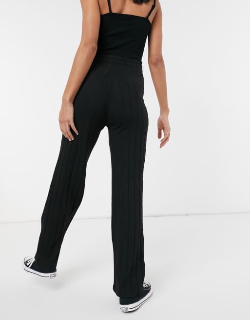 Stradivarius – Svarta ribbade byxor med vida ben av polyester - BLACK, 2 av 4