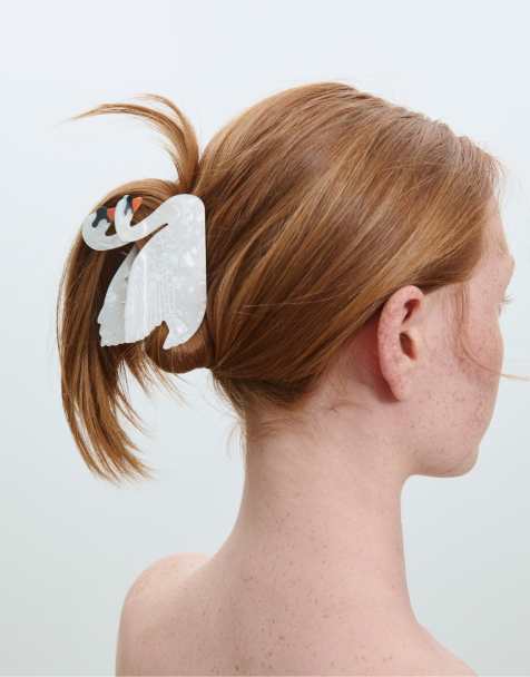 Stradivarius Swan hair clip in white - view 1