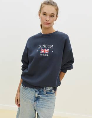 Stradivarius - Sweat à broderie London - Bleu foncé-Bleu marine