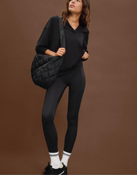 Stradivarius - Sweat à capuche oversize en tissu doux - Noir - view 1